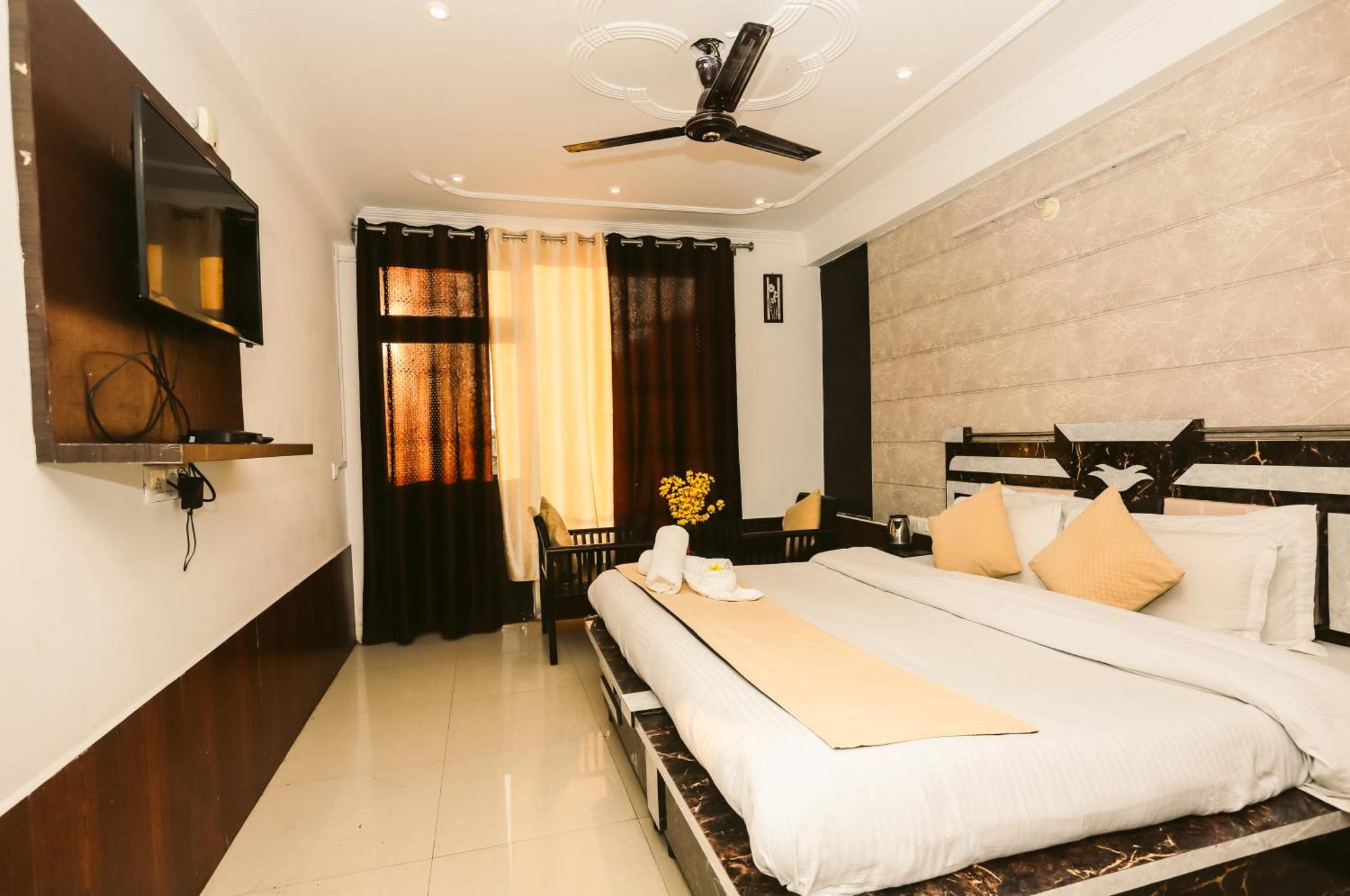 Mirage Grand Hotel McLeod Ganj Buitenkant foto
